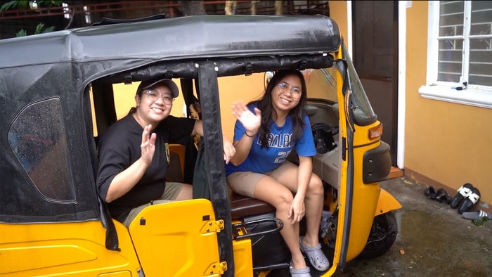 Through MotorsikLOAN, SB Finance client Anna Laika Santos secured a reliable ride, and won back precious time for work and family.-min